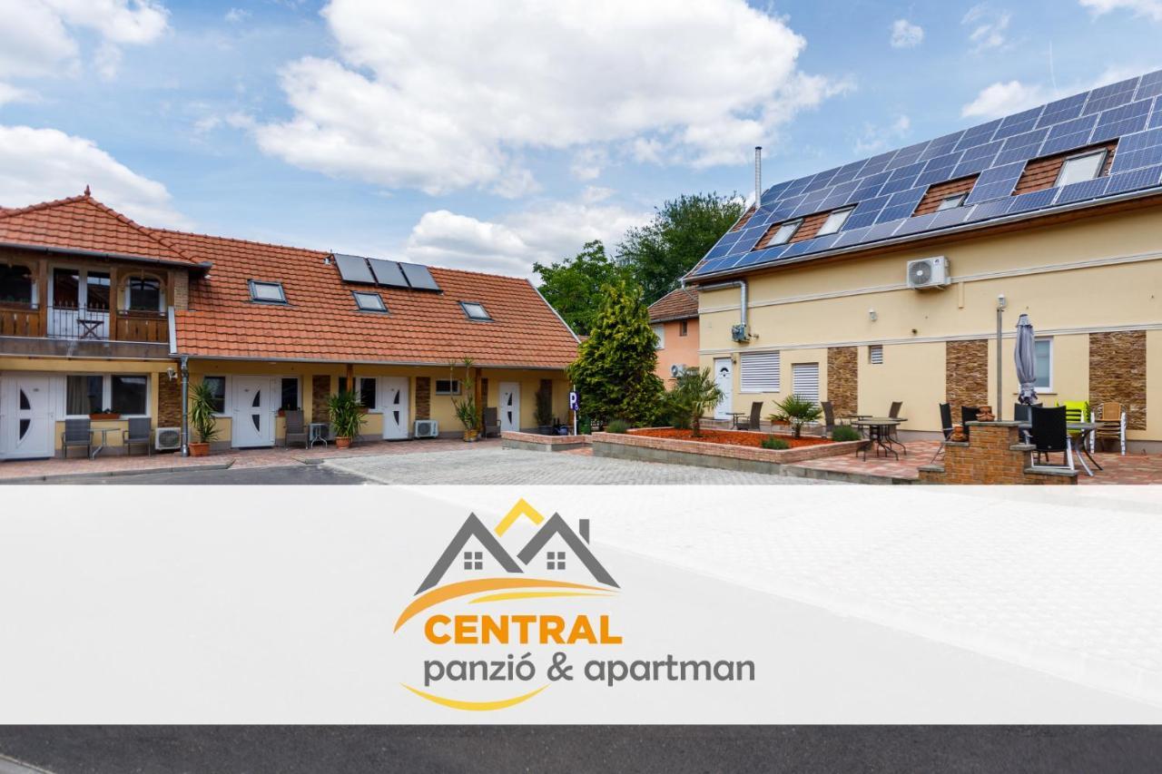 Central Apartman Gyula Exterior photo